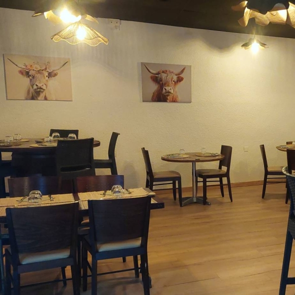 Le Restaurant - L'Agapanthe - restaurant SAINT-REMY-DE-CHARGNAT - Restaurant Issoire et alentours